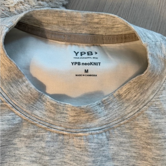 Abercrombie YPB neoKNIT Light Heather Gray Crewneck Sweatshirt & Sweatpants - Picture 3 of 5